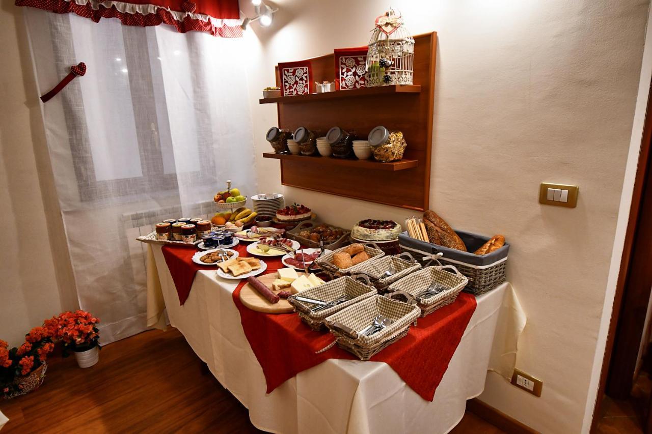 B&B Borgo Antico เปียซซา อาร์เมรีนา ภายนอก รูปภาพ