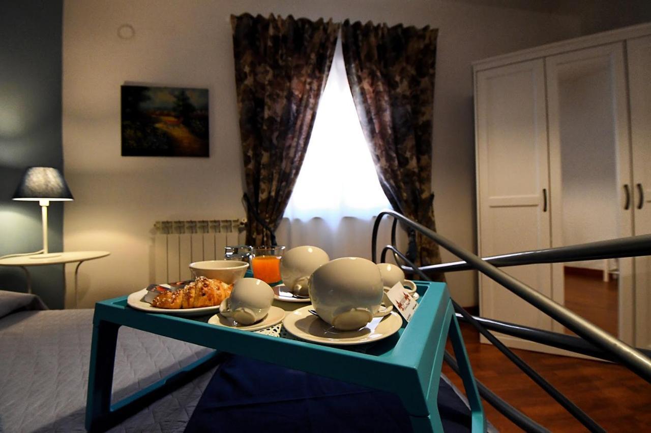 B&B Borgo Antico เปียซซา อาร์เมรีนา ภายนอก รูปภาพ