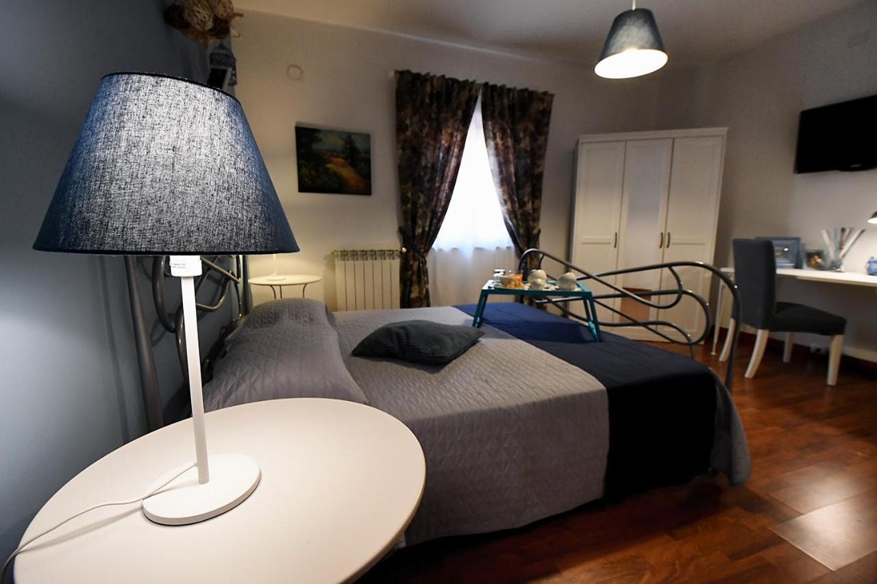 B&B Borgo Antico เปียซซา อาร์เมรีนา ภายนอก รูปภาพ