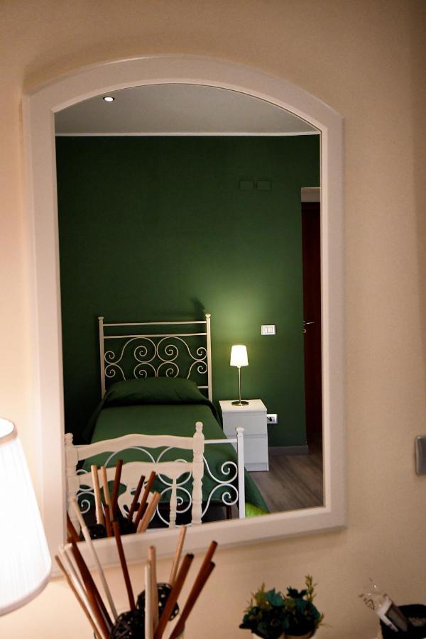 B&B Borgo Antico เปียซซา อาร์เมรีนา ภายนอก รูปภาพ